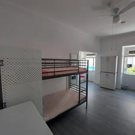 Aloha Hostel *